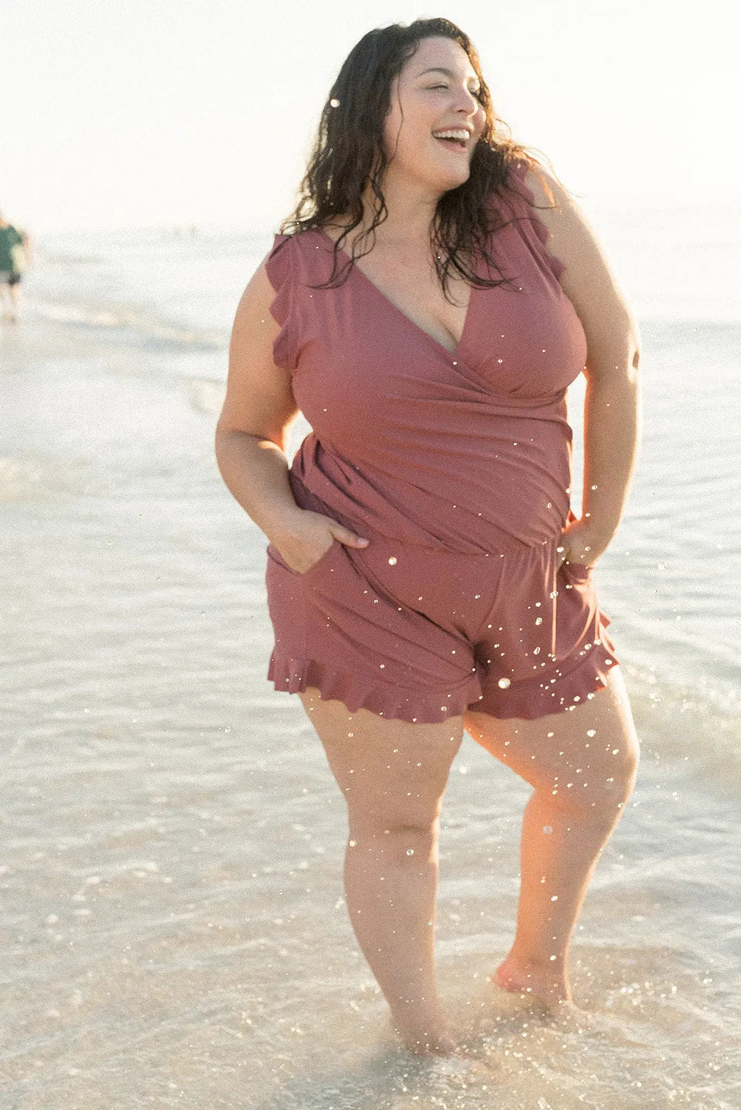 Combinaison de bain avec soutien-gorge intégré.